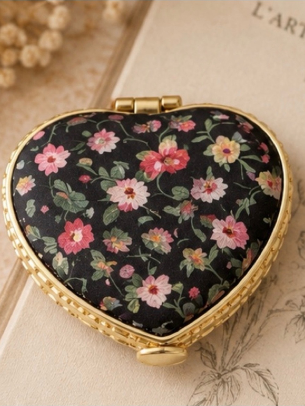 🌸Floral Heart Compact Mirror – 💕Vintage Inspired Gold Travel Mirror ✨